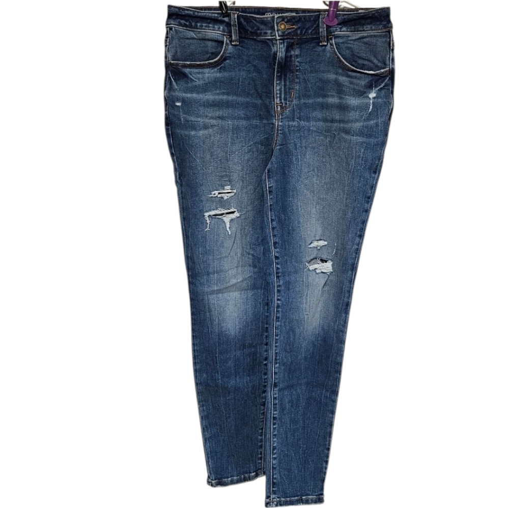 Maurices Women's Distressed Blue Jeans